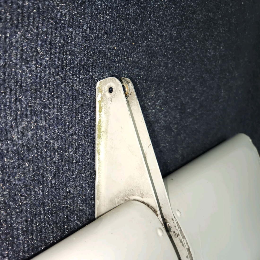 Used aircraft parts for sale, 0523901-38 cessna 172N Flap Assembly – RH