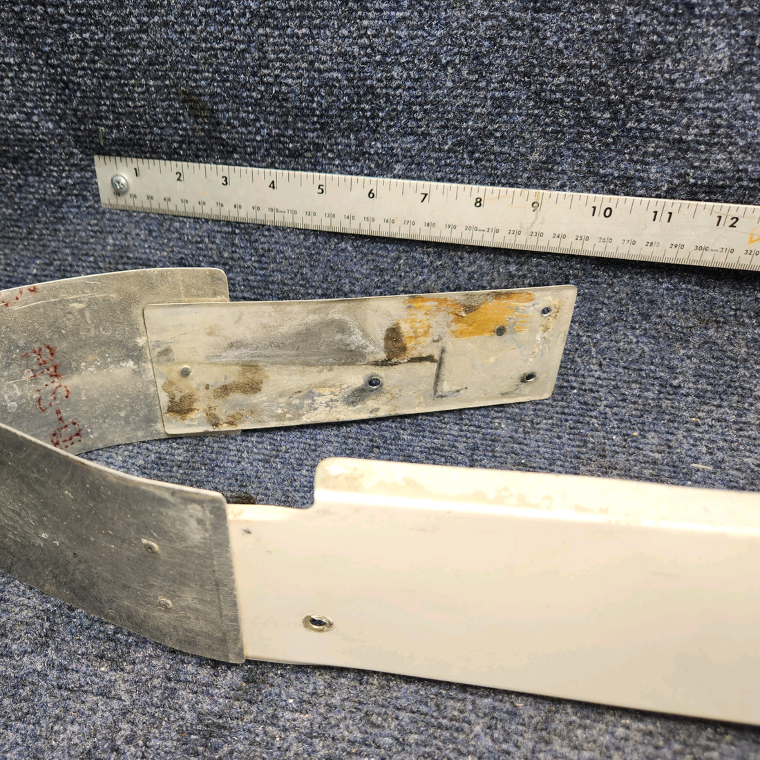 Used aircraft parts for sale, 0426003-19 Cessna C-150J Wing Faring Assy RH