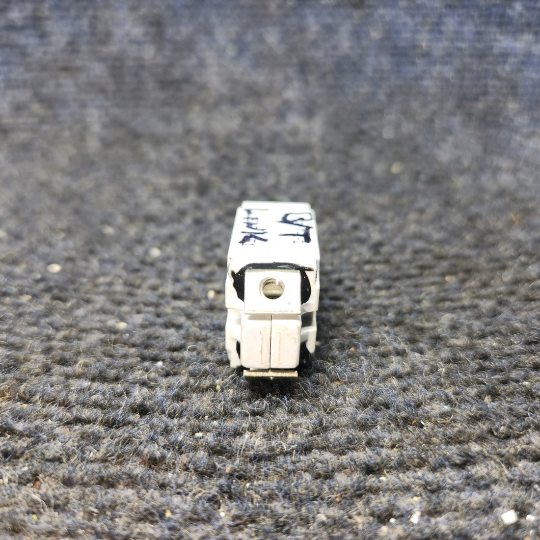 Used aircraft parts for sale, 7277-2-1 klixon 7274-2 PIPER PA-24-250 Circuit Breaker, 1 AMP - Price for Each