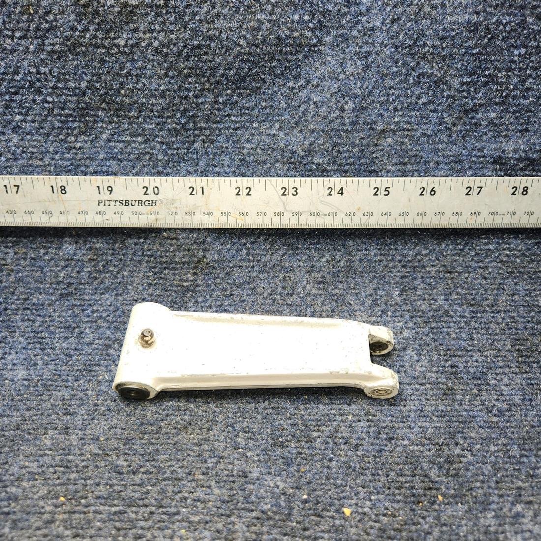 Used aircraft parts for sale, 0442506 Cessna 172RG Nose Gear Lower Torque Link