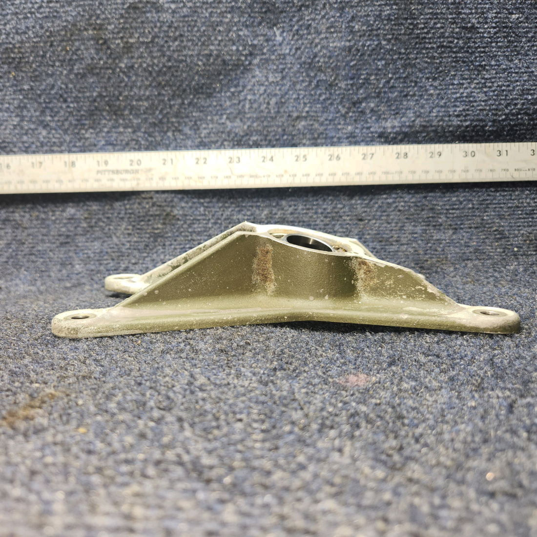 Used aircraft parts for sale, 67040-014 PIPER PA28RT-201 Fitting Assy Forward L.H