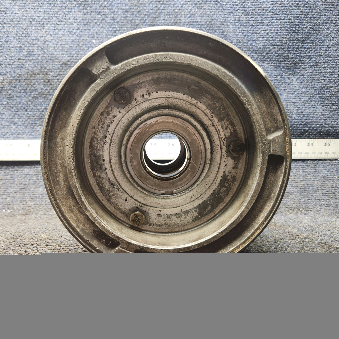 Used aircraft parts for sale, C163001-0103 Cessna 182G Main Gear Wheel