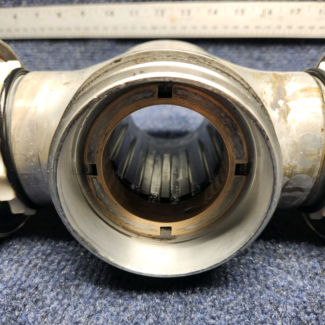 Used aircraft parts for sale, HC-A2V20-4A1 Hartzell BEECHCRAFT F35 HARTZELL TWO BLADE PROPELLER W/ ADAPTER KIT & LOGS (PROP STRUCK)