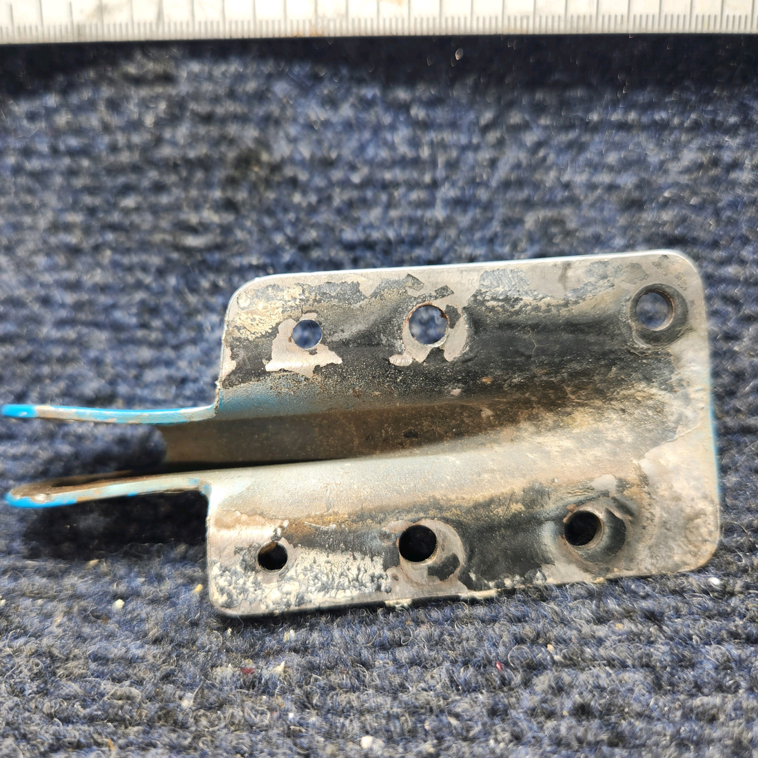 Used aircraft parts for sale, 66913-000 PIPER PA28-140 Hinge Cabin Door Top