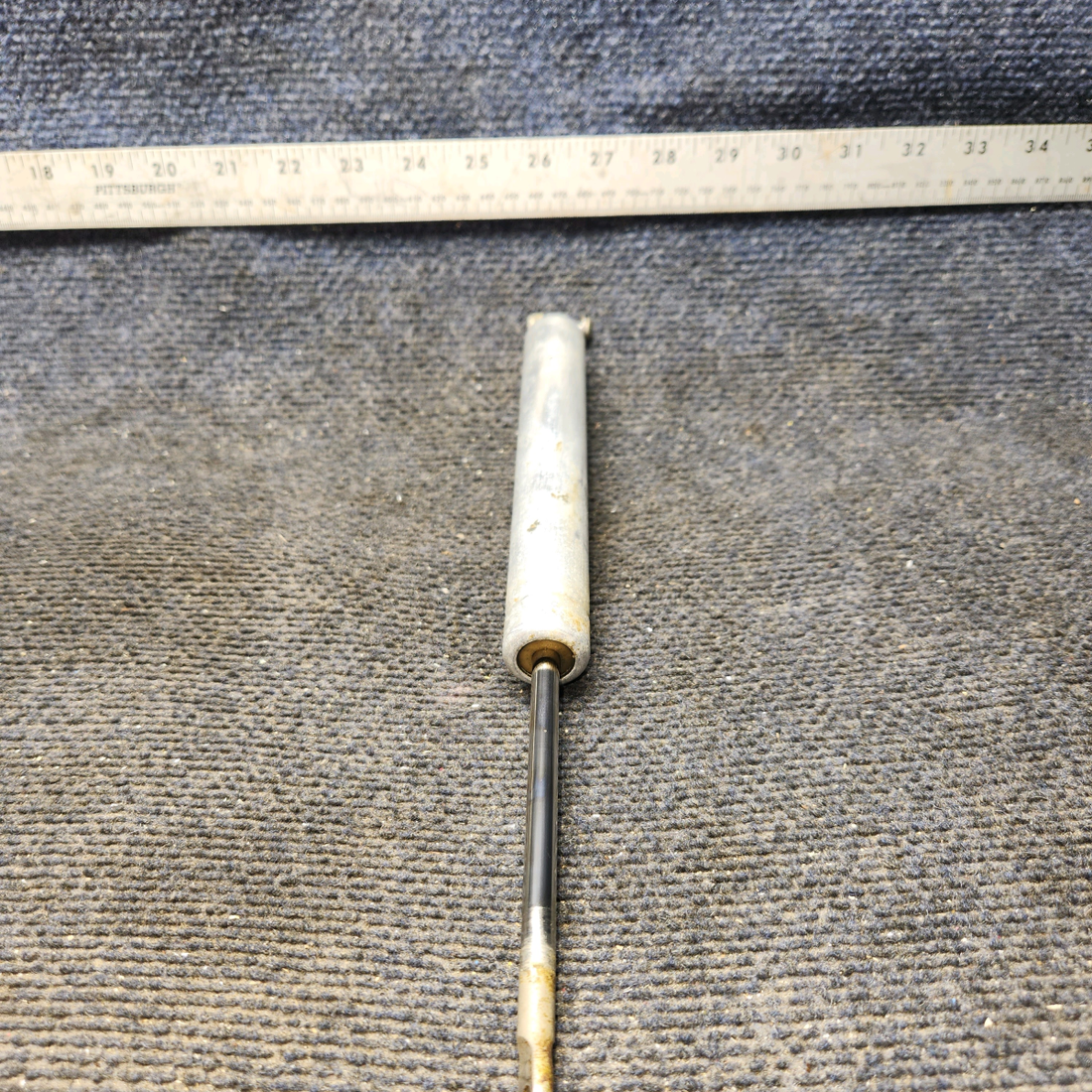 Used aircraft parts for sale, 10650 Cessna 172F Flap Actuator Cylinder Assembly