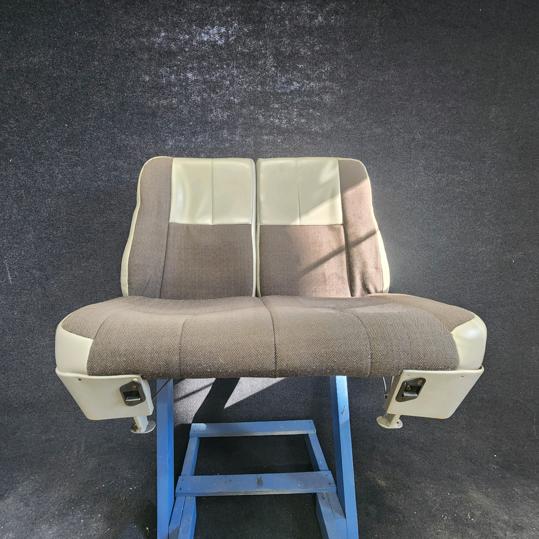 Used aircraft parts for sale, 0511411-1 / 0514170-3 CESSNA C172RG C172RG PILOT-COPILOT AND REAR SEAT SEE PHOTOS FOR DETAILS