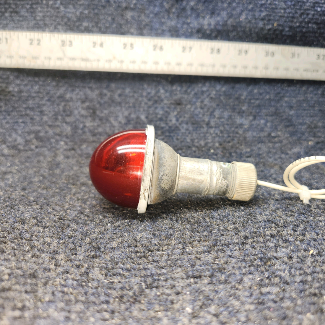 Used aircraft parts for sale, B3307-3 Grimes BEECHCRAFT 95-55B Wing Tip Navigation Light