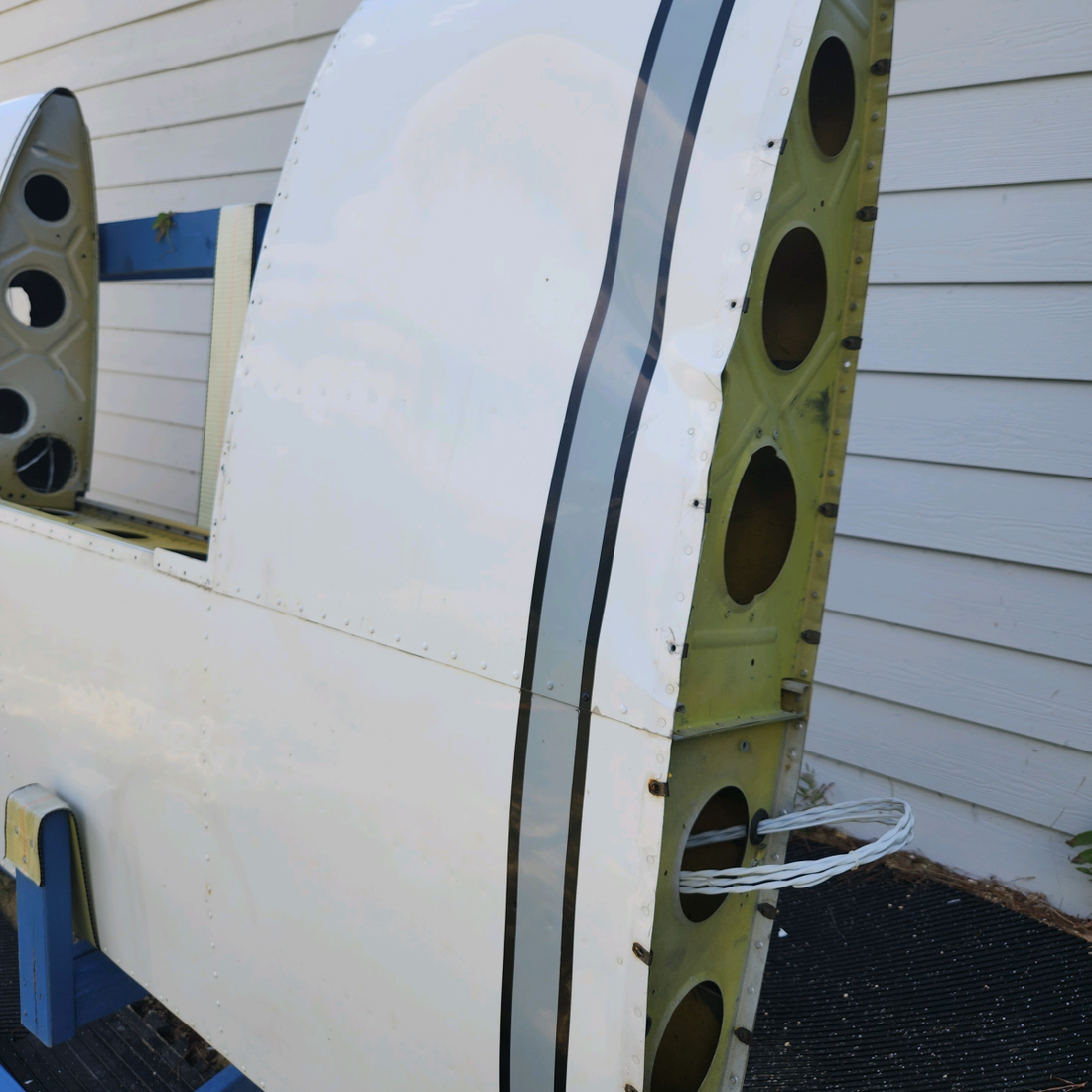 Used aircraft parts for sale, 38121-009 Piper PA32RT-300 WING STRUCTURE ASSY RH "SEE PHOTOS FOR DETAILS"