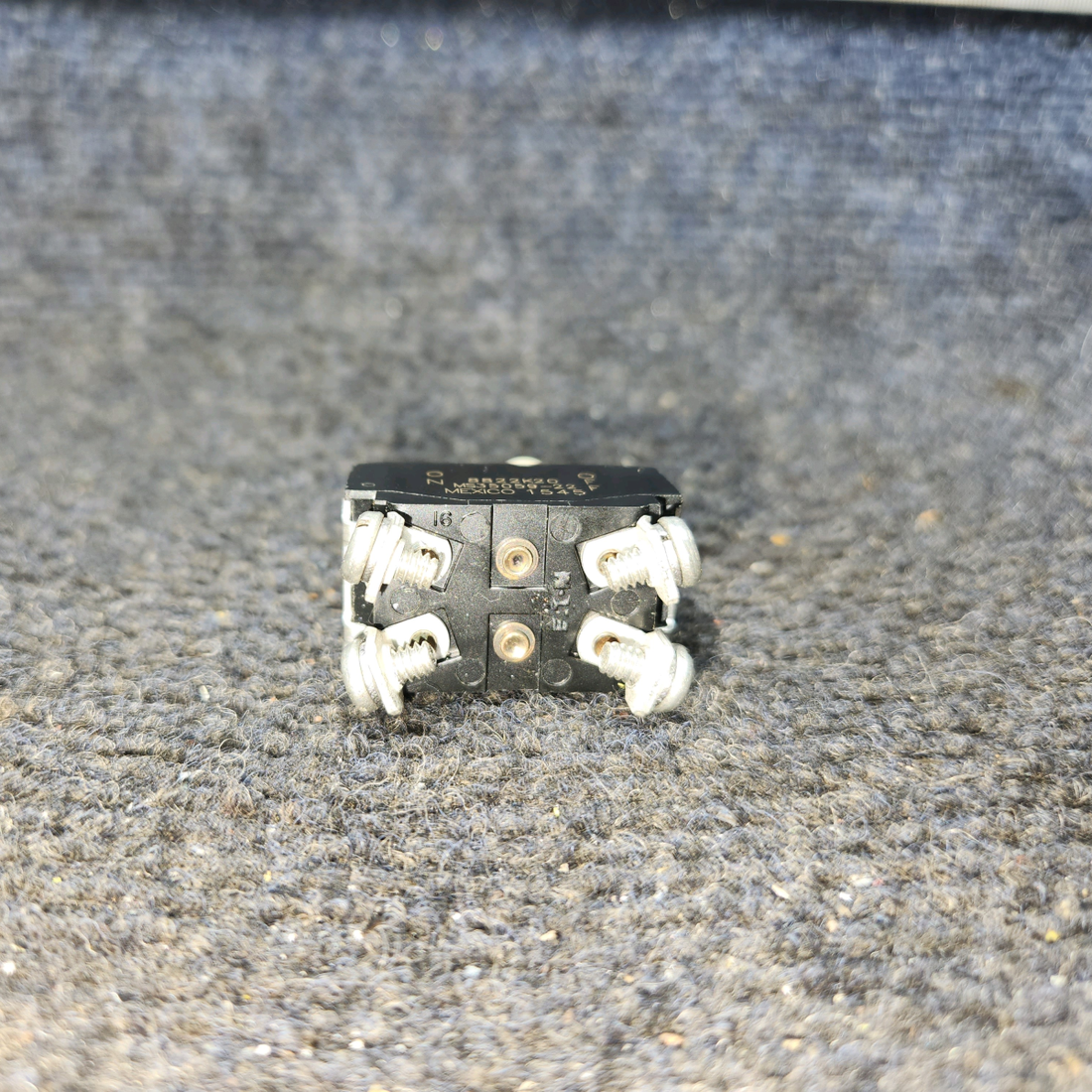 Used aircraft parts for sale, MS35059-22 PIPER PA-24-250 Toggle Switch