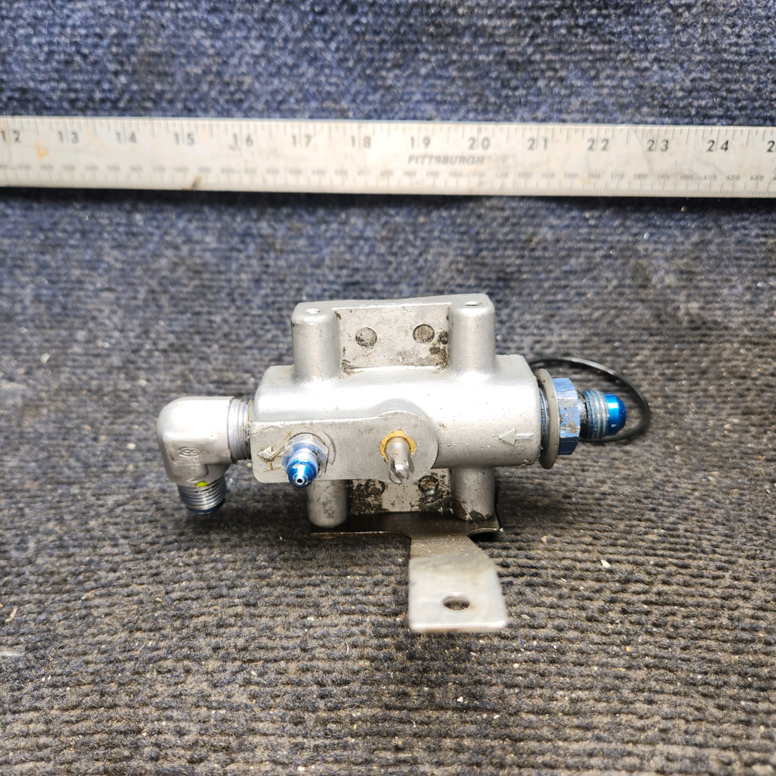 Used aircraft parts for sale, 0756005-2, MC0756008-1 McFarlane cessna 150G Fuel Strainer Assy