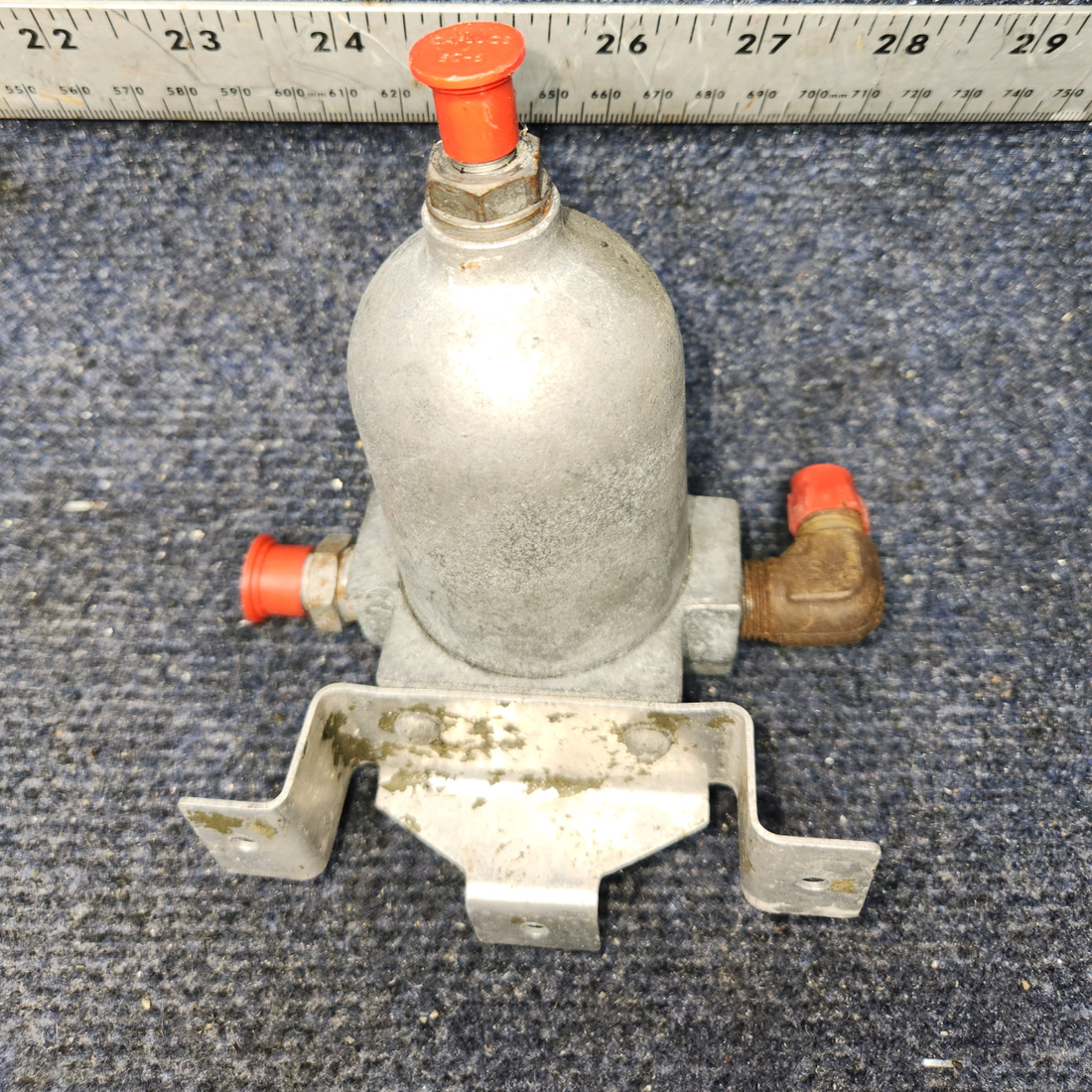 Used aircraft parts for sale, 0756005-10 Cessna 172RG Fuel Strainer Assy