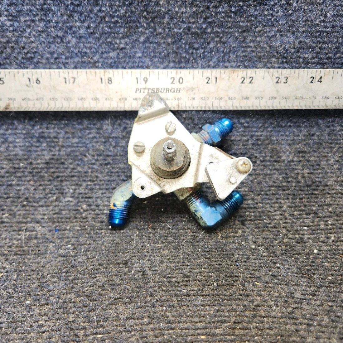 Used aircraft parts for sale, 491-947 6S122 piper PA-28-181 Fuel Selector Valve Assembly