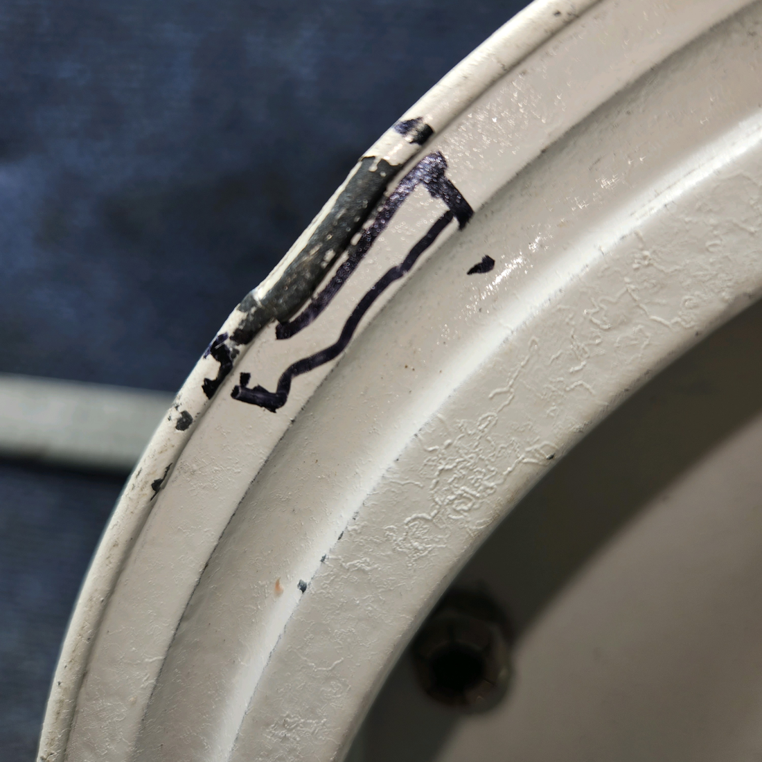 Used aircraft parts for sale, 40-98 BEECHCRAFT 95-55B Main Gear Wheel Assembly – 8"