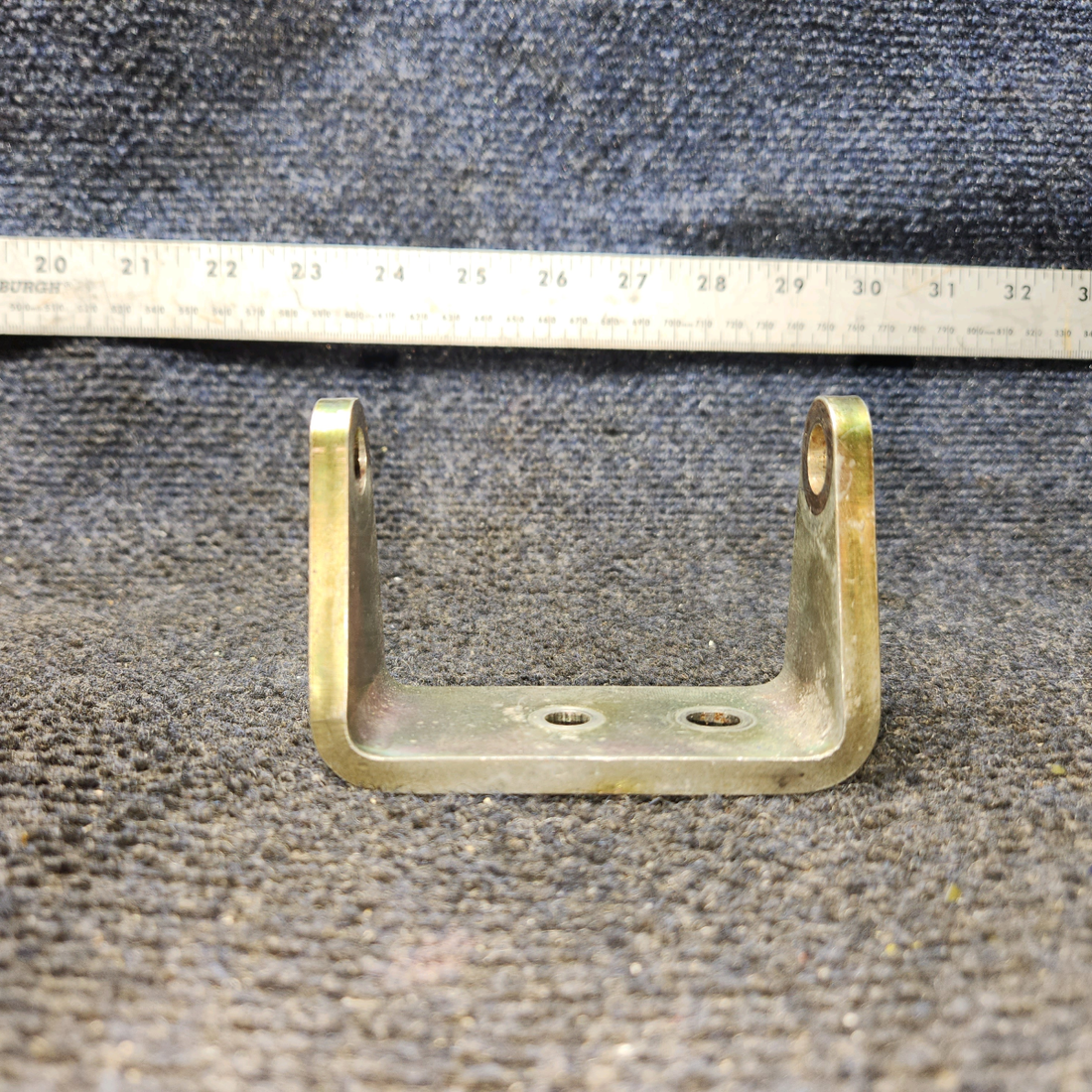 Used aircraft parts for sale, 07-031131 PIPER PA28-140 Alternator Bracket