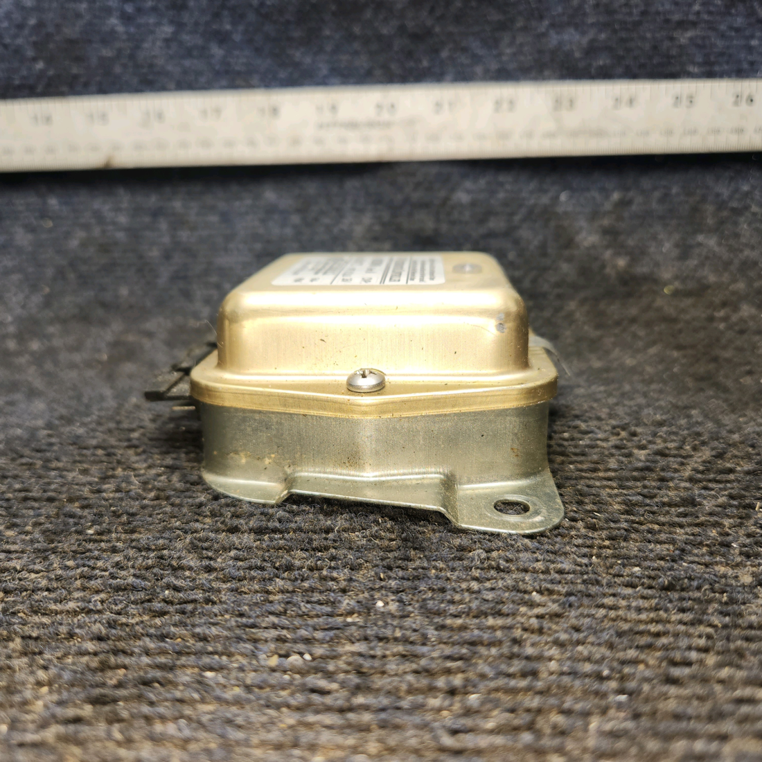 Used aircraft parts for sale, R15V00 Zeftronics cessna 150G 14V Alternator Controller