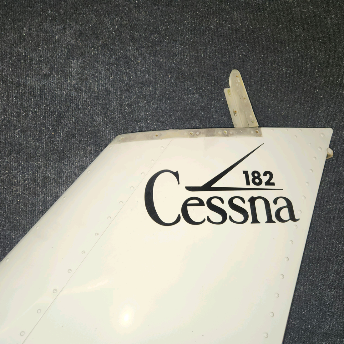 Used aircraft parts for sale, 1231000-20 Cessna 182G Vertical Fin Assembly