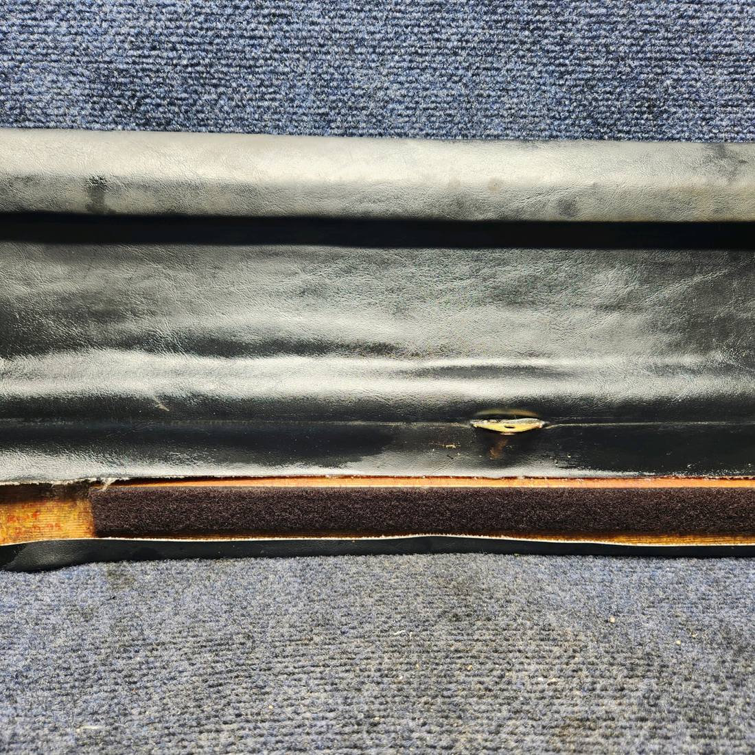 Used aircraft parts for sale, 89305-003 PIPER PA28-161 Warrior III GLARESHIELD ASSEMBLY