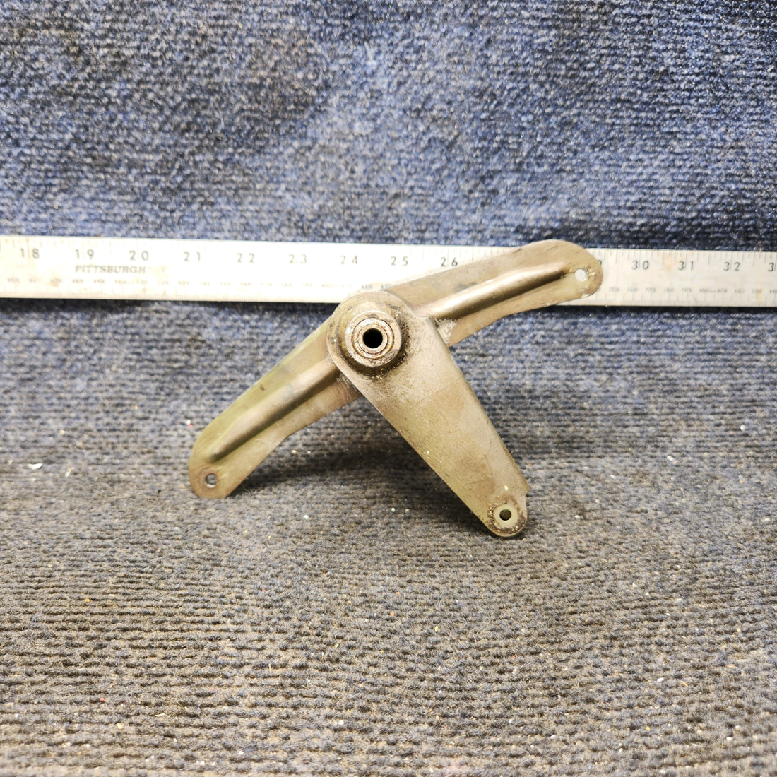 Used aircraft parts for sale, 0523535 Cessna 172 Bellcrank Assembly, Left Flap