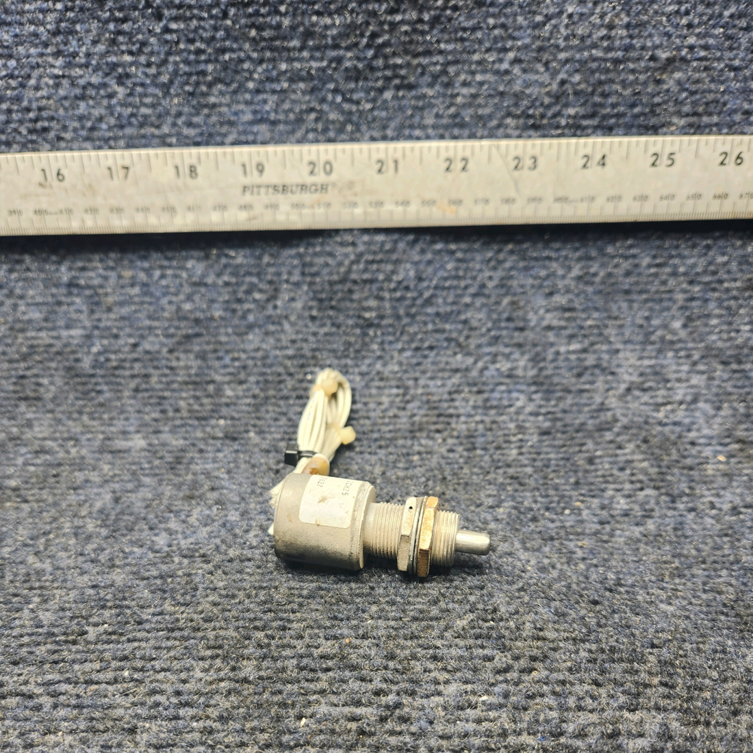 Used aircraft parts for sale, 1CH25 Beechcraft F33A LANDING GEAR LIMIT SWITCH (14-28V)