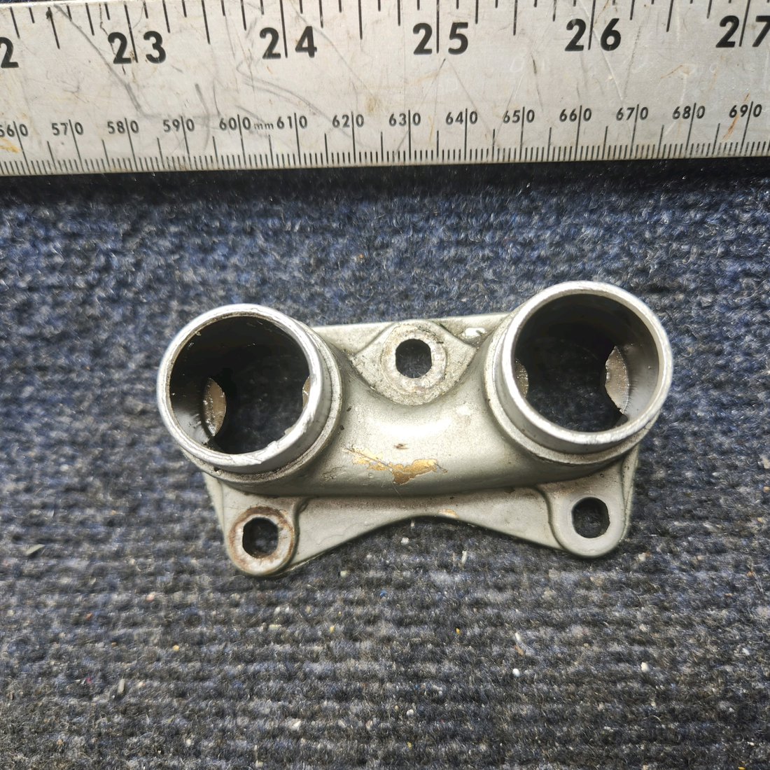Used aircraft parts for sale, 530163 Continental O-300 Cessna 172 Push-Rod Housing Flange - Set of 6