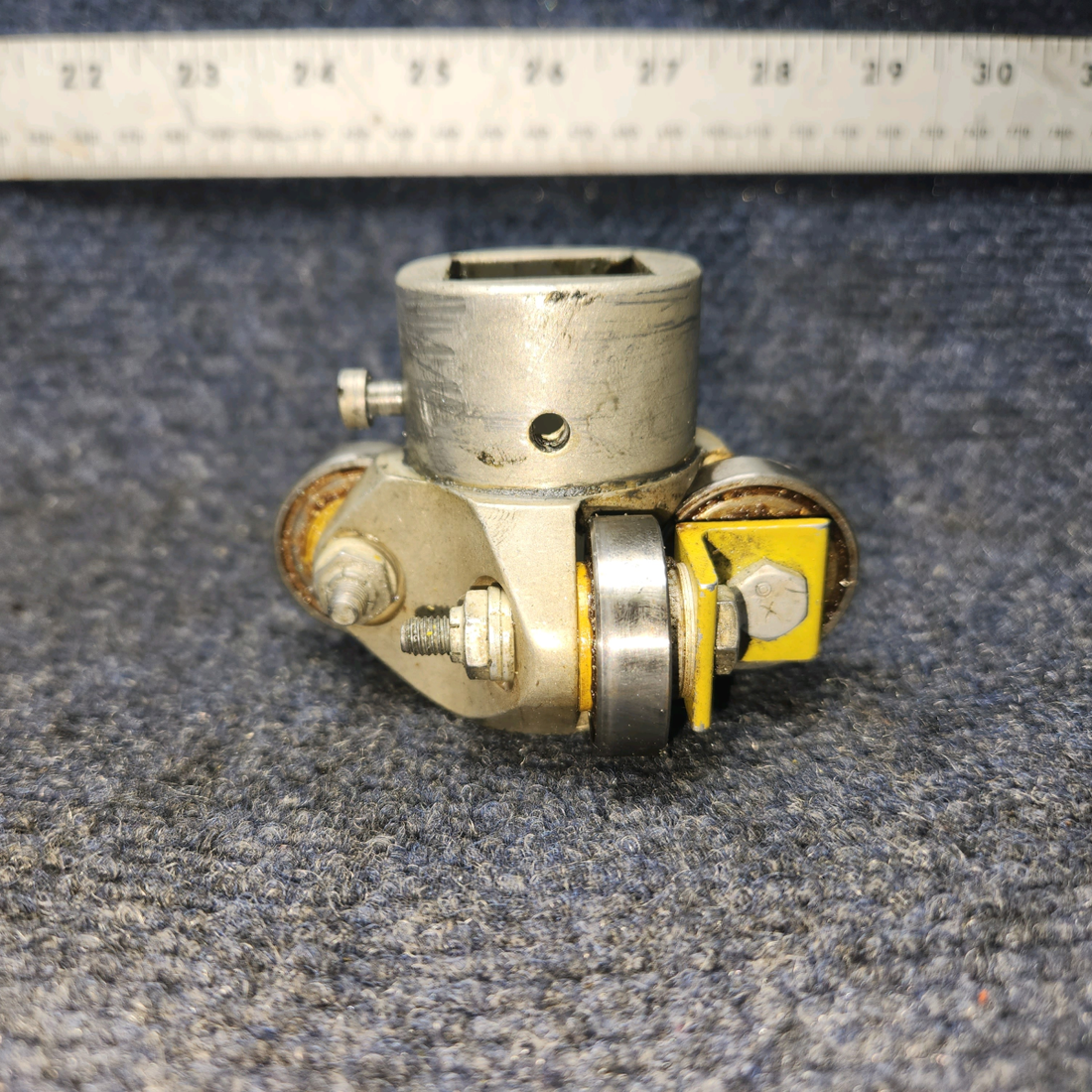 Used aircraft parts for sale, 20963-000 PIPER PA-24-250 Control Wheel Roller Attachment Fitting RH or LH