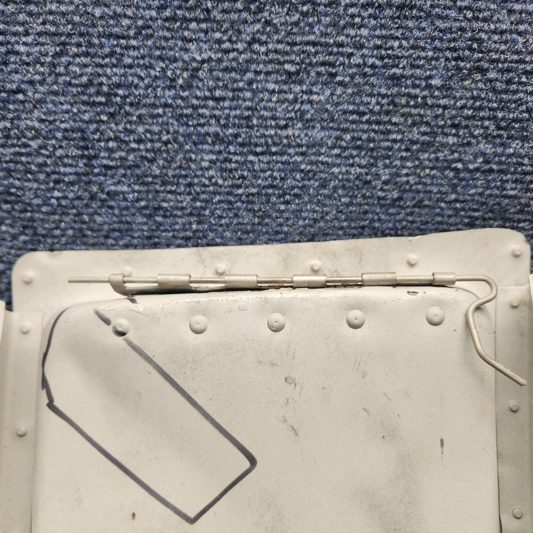 Used aircraft parts for sale, 0752609-204 Cessna C182Q COWL FLAP LH "SEE PHOTOS FOR DETAILS"