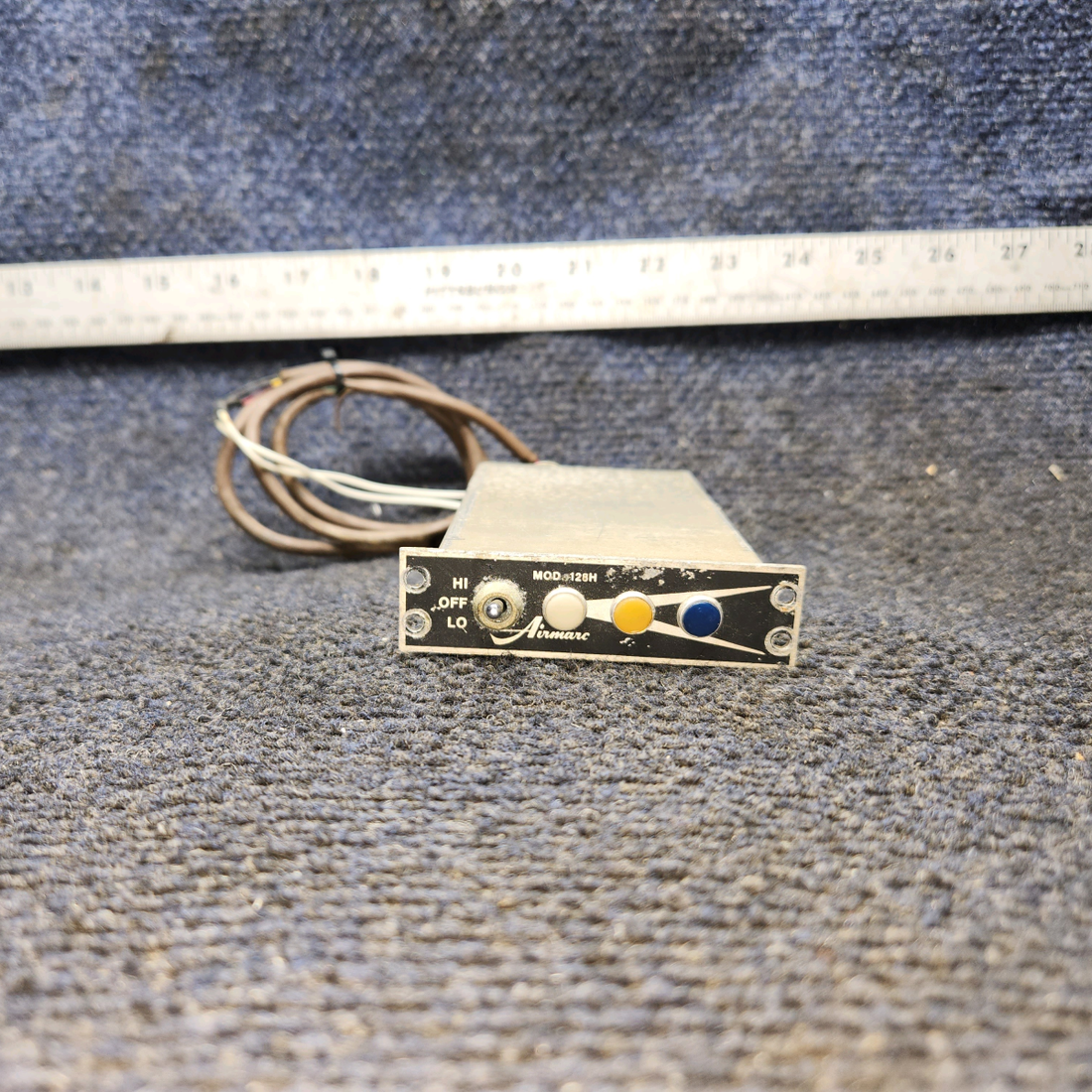 Used aircraft parts for sale, 46150-2 Airmarc 128H Piper PA28-140 Marker Beacon Indicator 14V