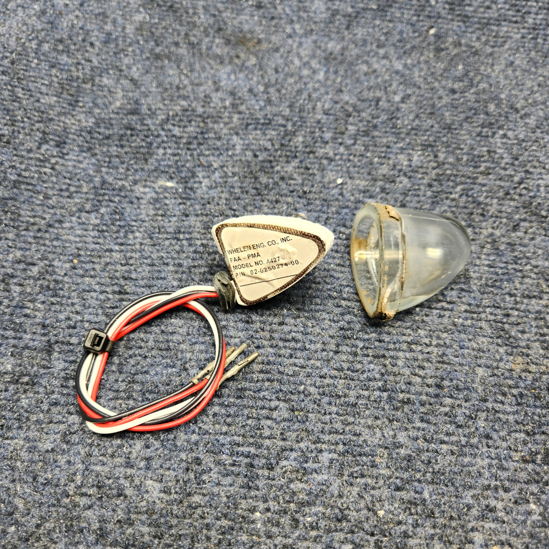 Used aircraft parts for sale, A427 WHELEN Beechcraft C23 SUNDOWNER STROBE LIGHT -LENT
