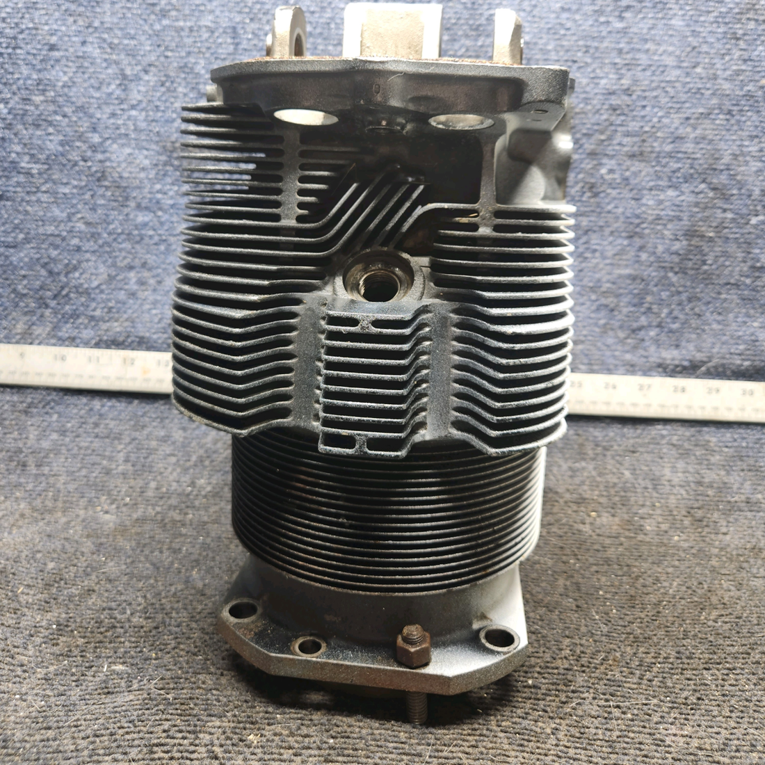 Used aircraft parts for sale, LW-12416 Lycoming Piper PA-28-140 Cylinder