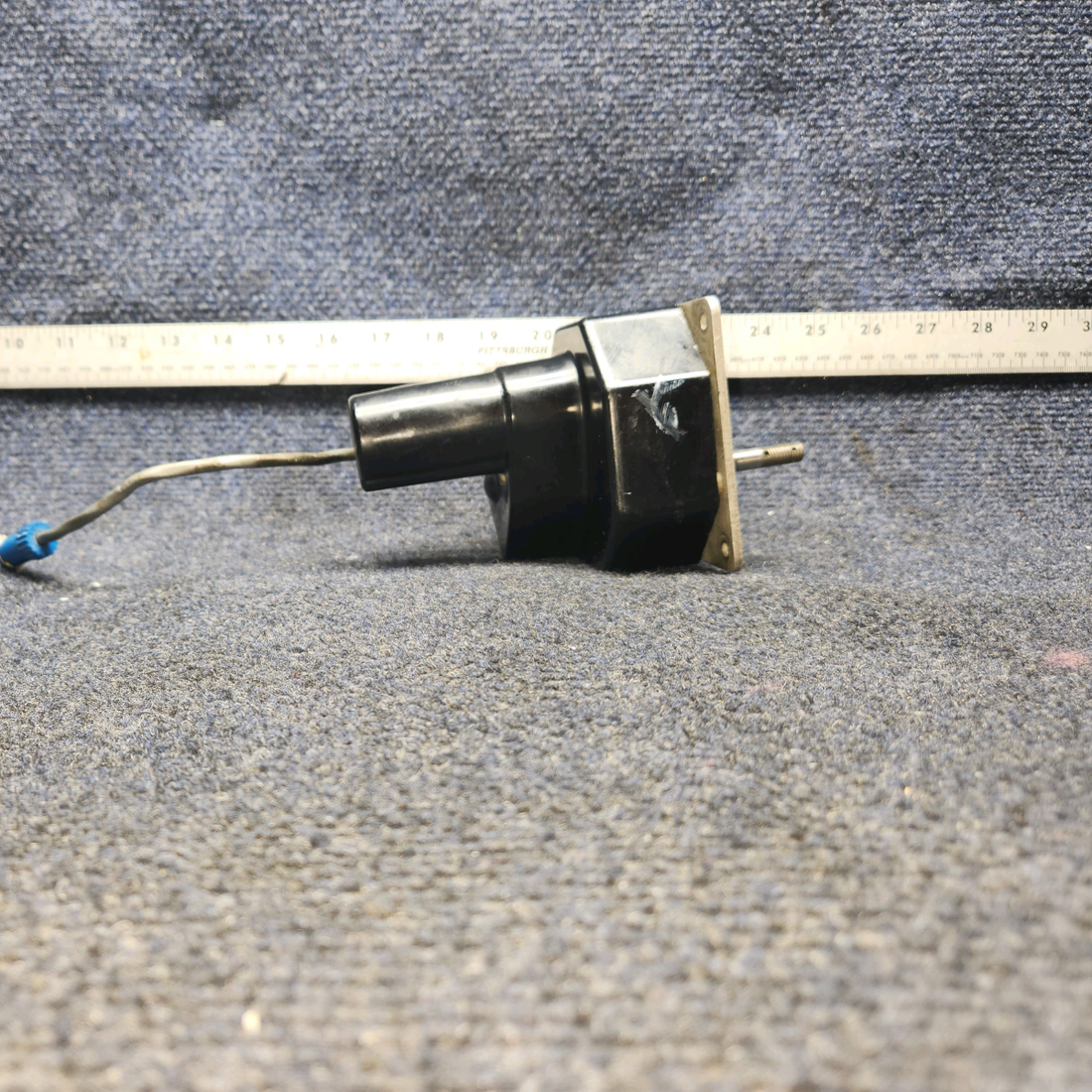Used aircraft parts for sale, 1C508-1-487P EDO-AIRE PITCH SERVO ASSEMBLY "CORE FOR PARTS ONLY"
