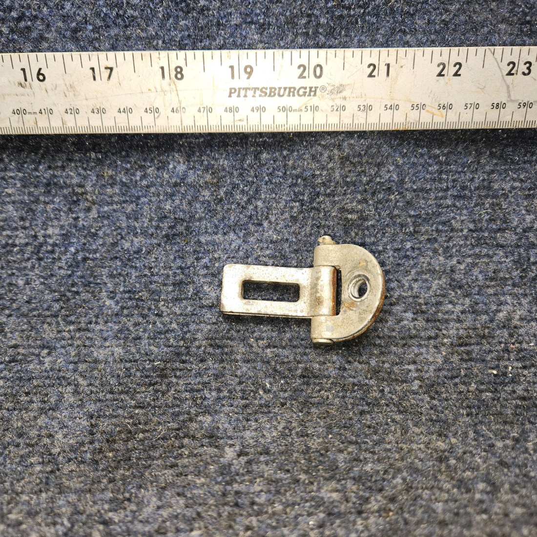 Used aircraft parts for sale, 0711083-1 CESSNA 172K SEAT BELT LATCH ASSY