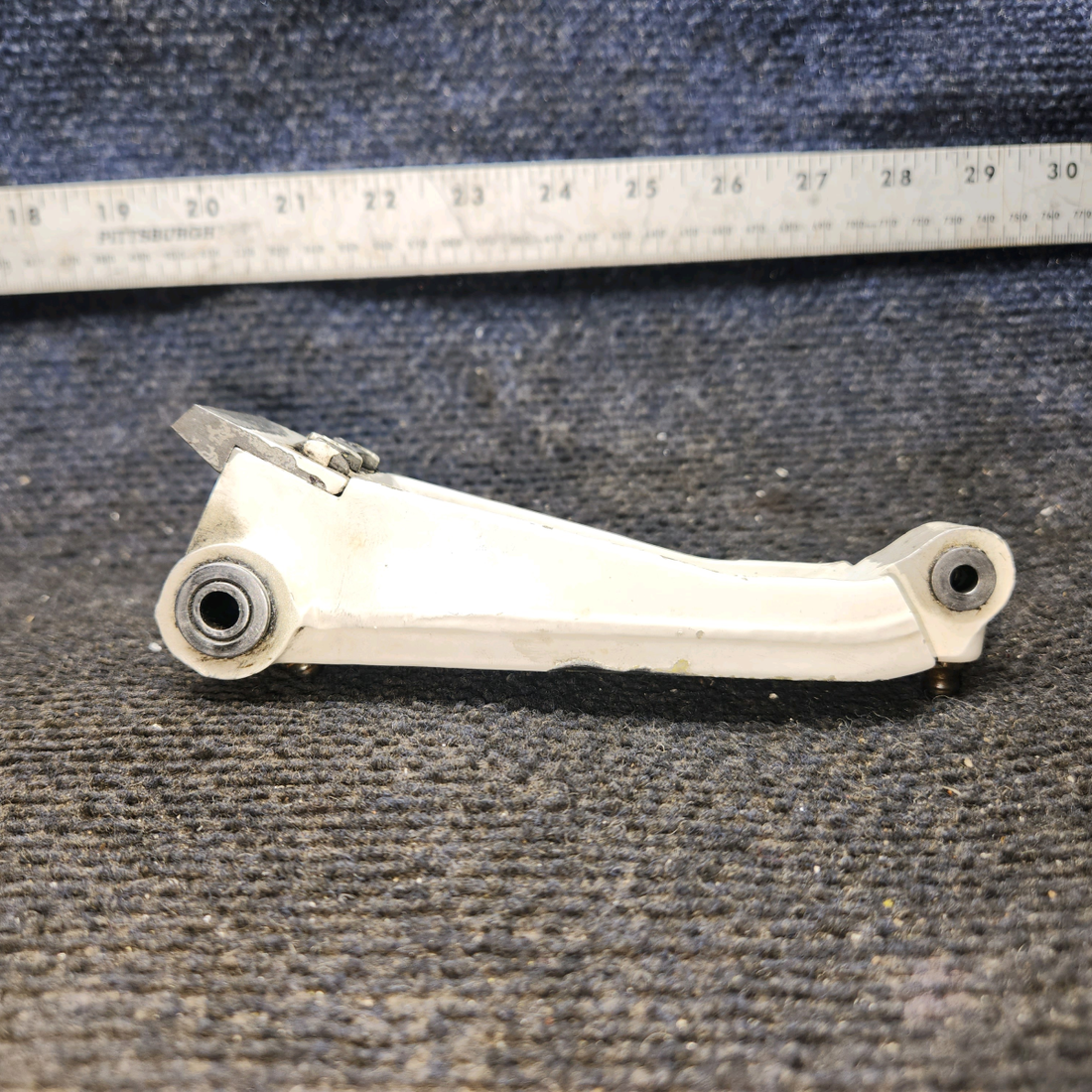 Used aircraft parts for sale, 0442506-1 cessna 150G Torque Link Upper Assembly