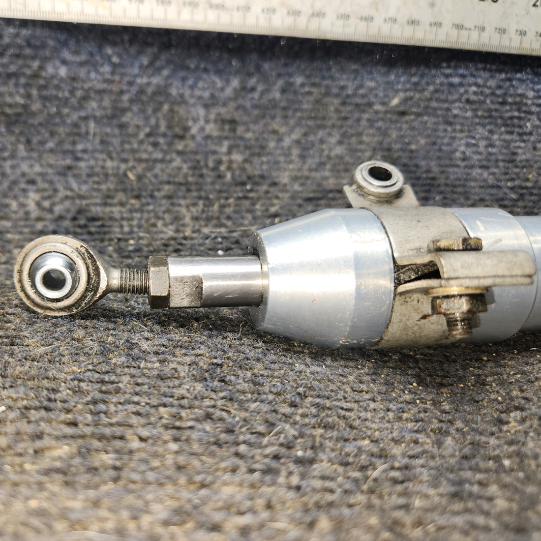 Used aircraft parts for sale, 456-015 Cleveland 15-8 piper PA-28-181 Shimmy Dampener Assembly