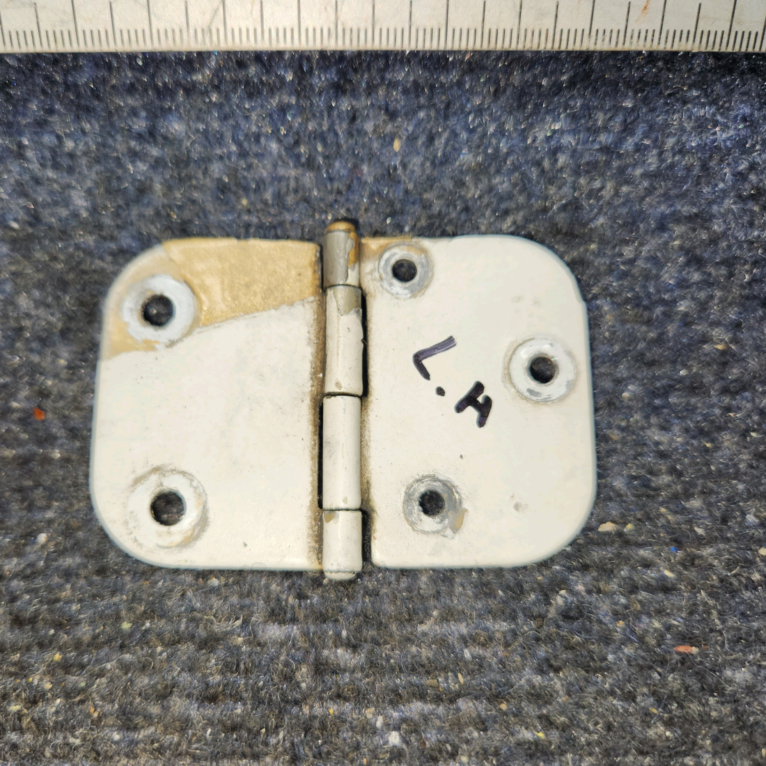Used aircraft parts for sale, 0511280-3 Cessna 172 Cabin Door Lower Hinge Assembly LH