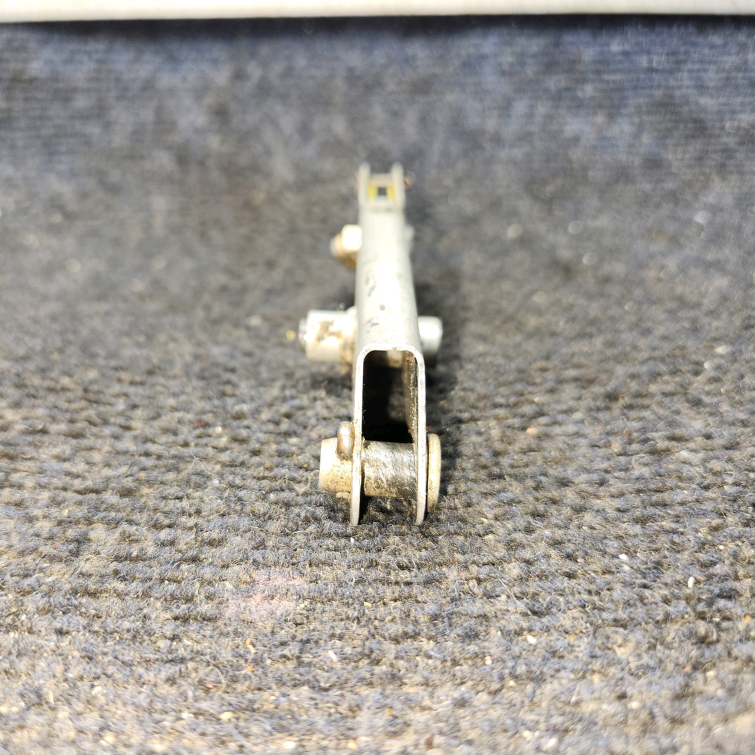 Used aircraft parts for sale, 0713070-9 Cessna 172F Parking Brake Bellcrank Assembly