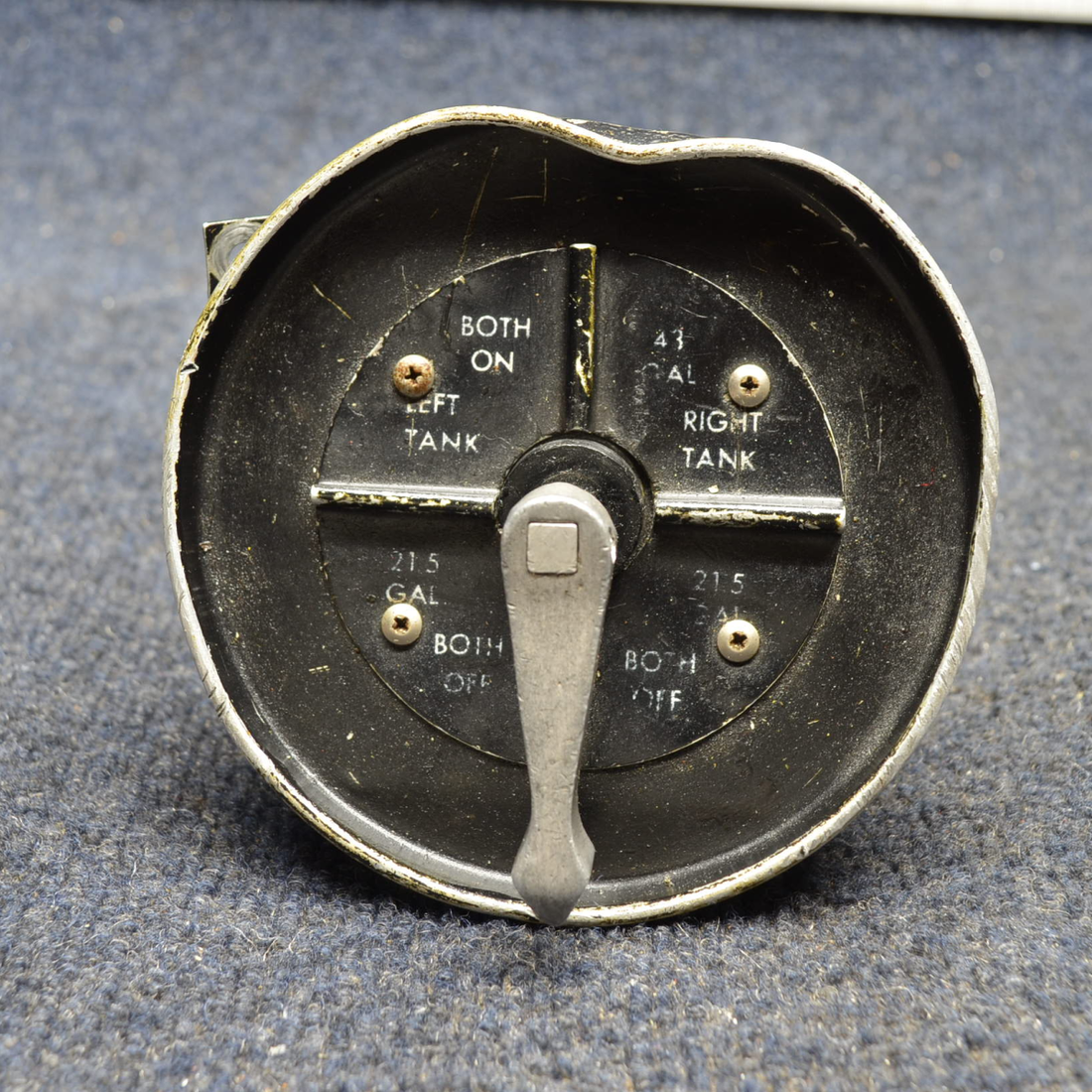 Used aircraft parts for sale, 0511157-14 Cessna C175 CESSNA SHAFT-PLATE-HANDLE FUEL SELECTOR