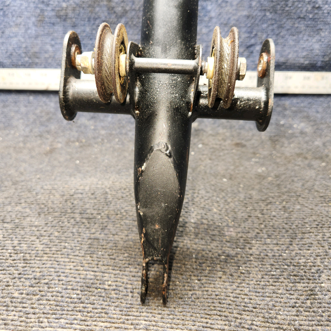 Used aircraft parts for sale, 62703-033 Piper PA-28-140 Tee-Bar Control Column Assembly
