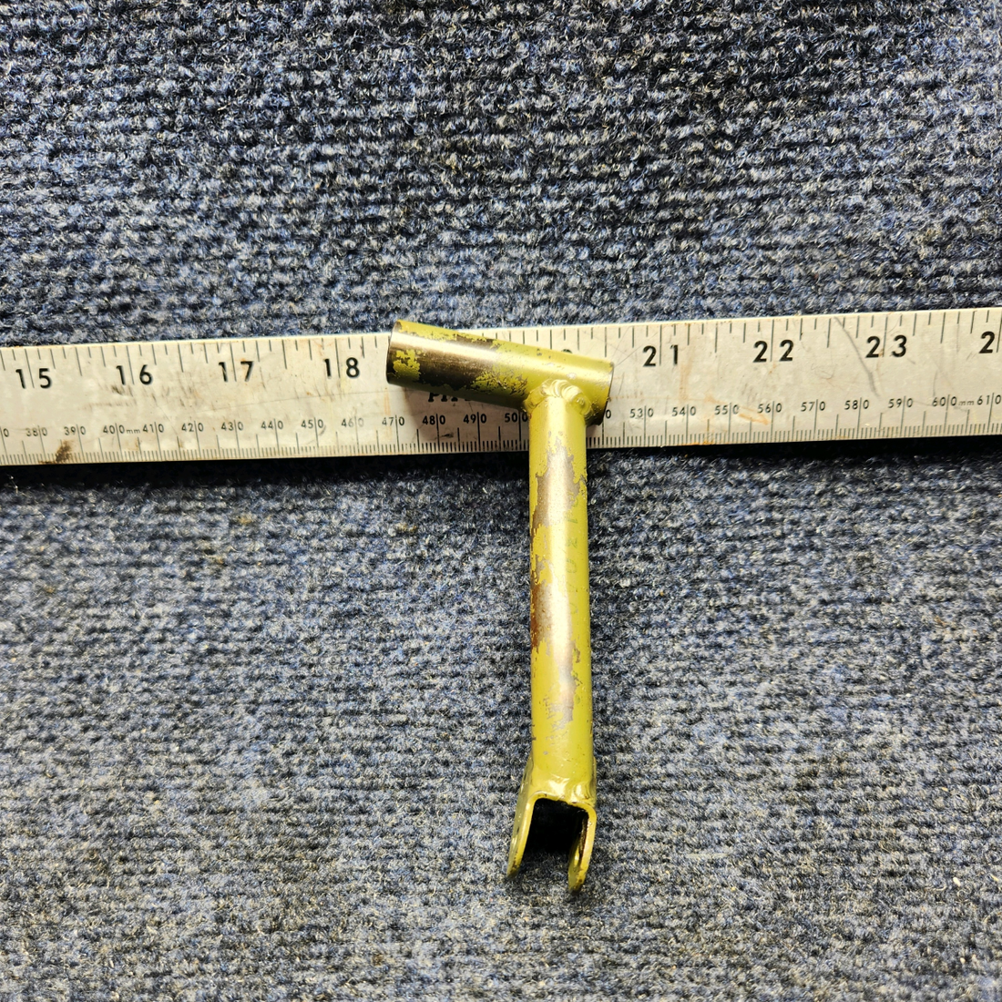 Used aircraft parts for sale, 913040-000 Mooney M20J ELEVATOR BELLCRANK ASSEMBLY