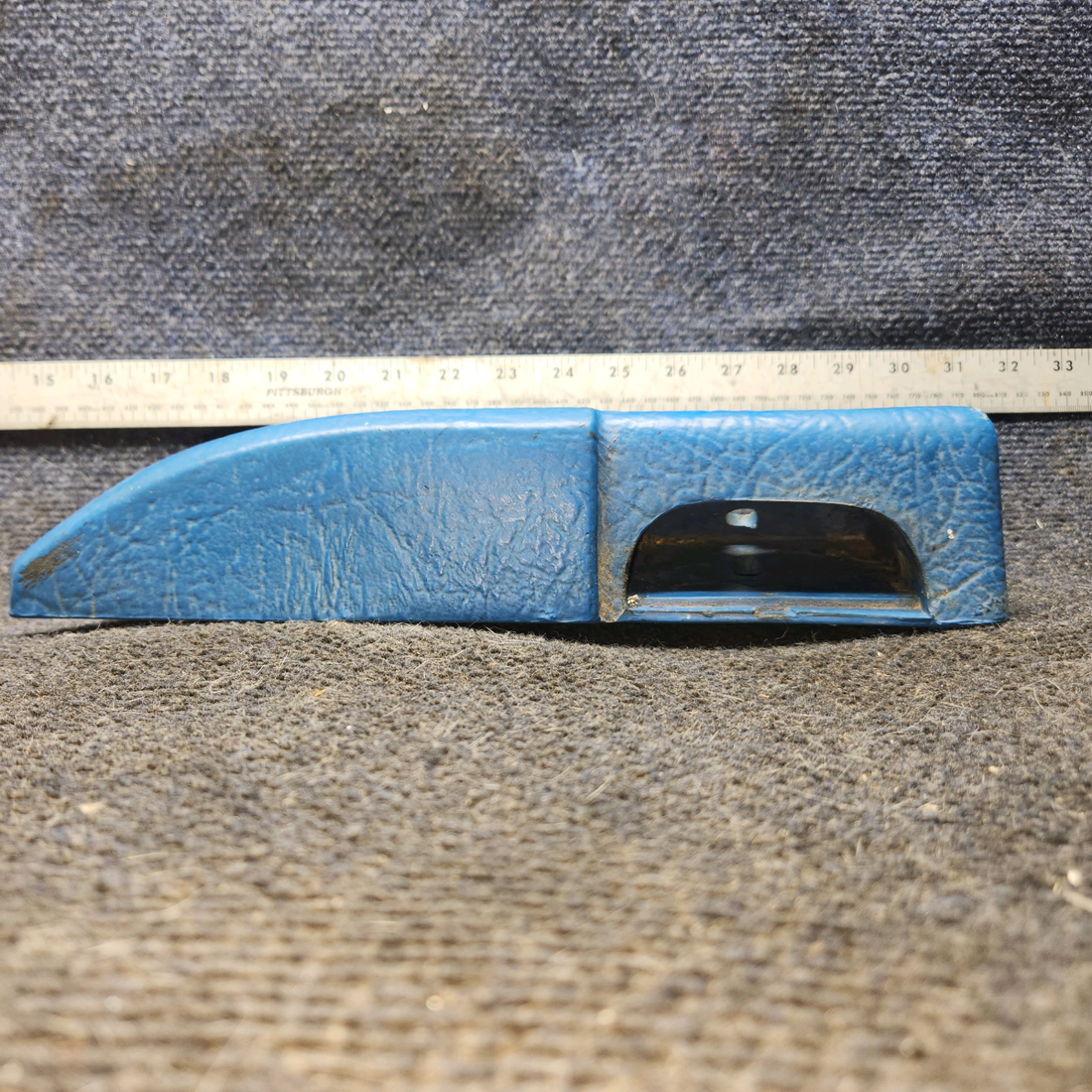 Used aircraft parts for sale, 0715039-4 cessna 172N Cabin Door Armrest Assembly – RH