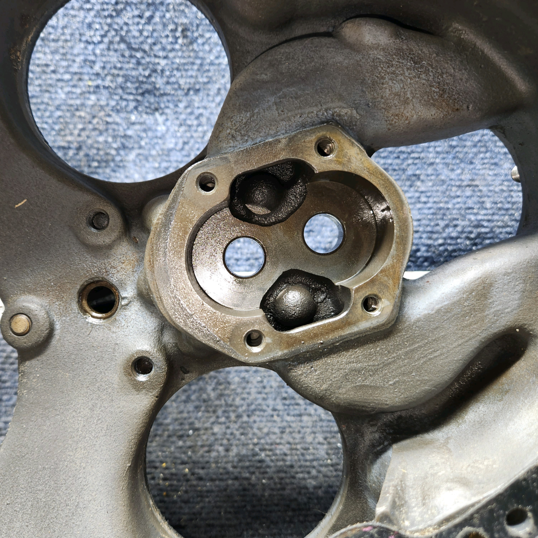 Used aircraft parts for sale, 530007 Continental O-300 C-145 Cessna 172F Engine Accessory Case