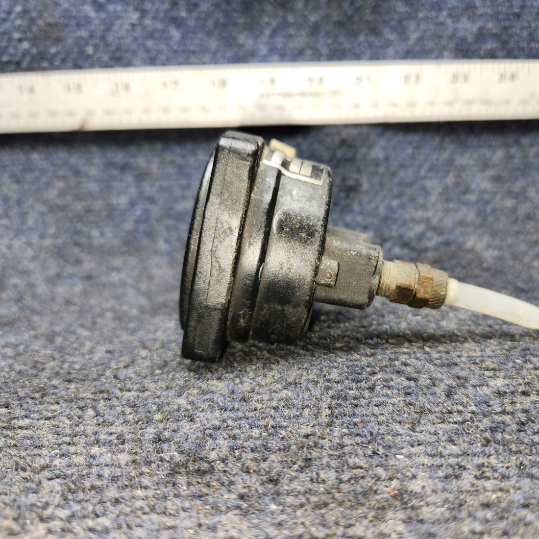 Used aircraft parts for sale, 50-384042-1 Beechcraft A24R Suction Indicator