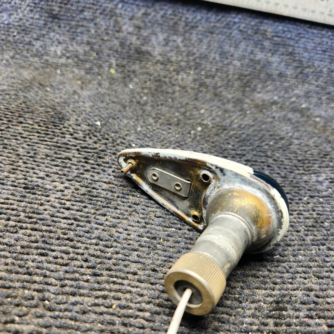 Used aircraft parts for sale, 35-361702-4 Beechcraft 35-33 Position Light Assembly RH (12V, Green)