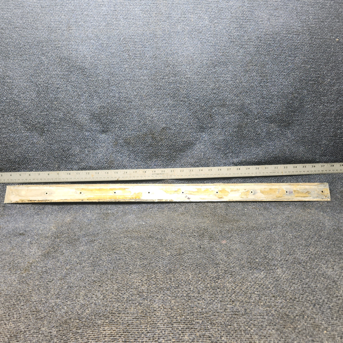 Used aircraft parts for sale, 63070-007 Piper PA28-140 Trim Strip Windshield Center