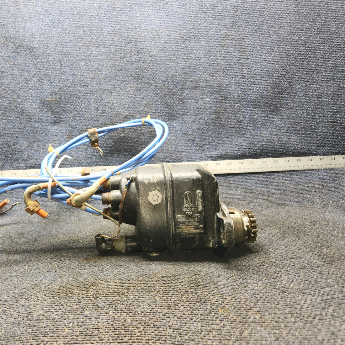 Used aircraft parts for sale, 664, 530603 Continental C125, C145 & O300 Cessna 172F Slick Magneto With Gear