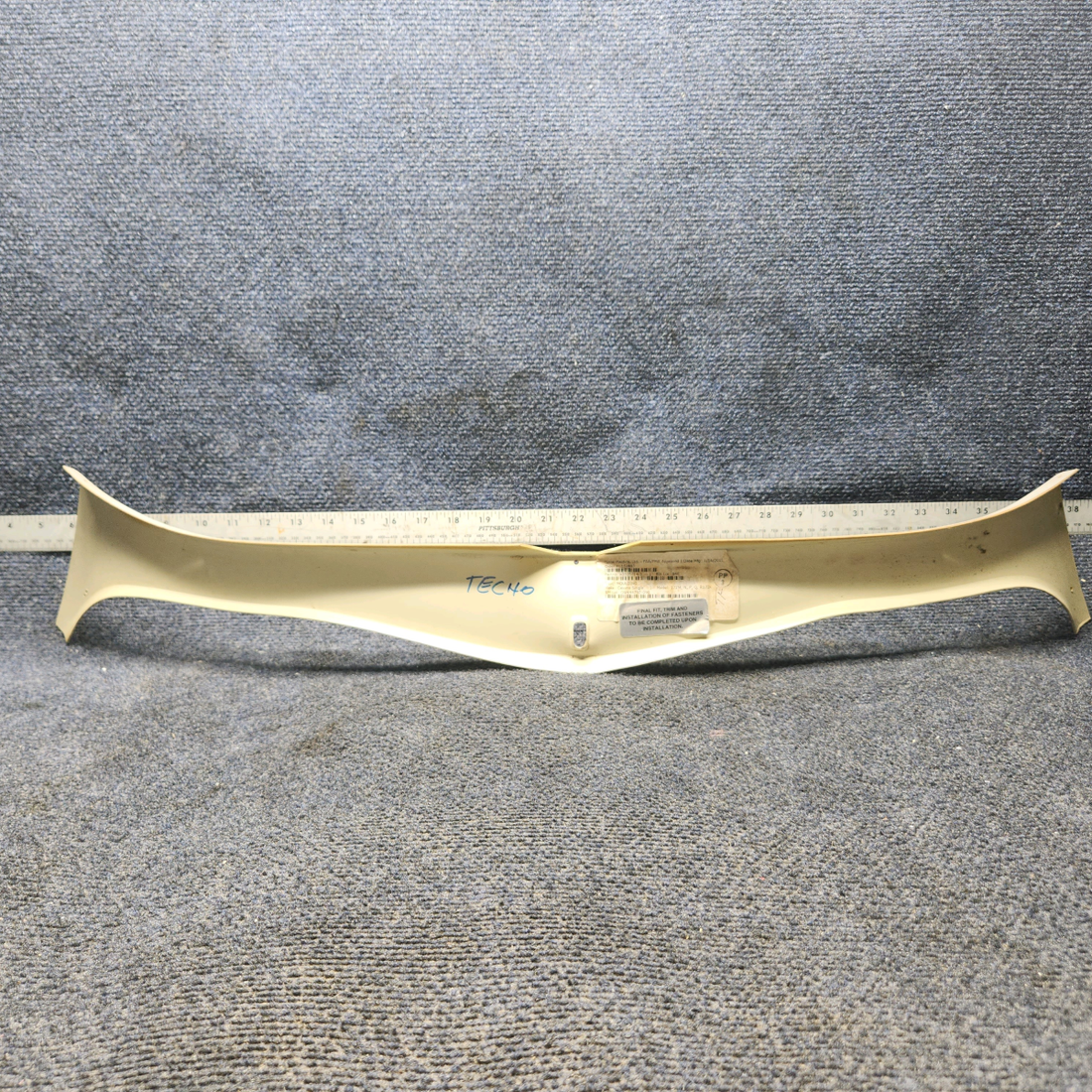 Used aircraft parts for sale, 0515014-2 Cessna 172RG MOLDING REAR WINDOW UPPER