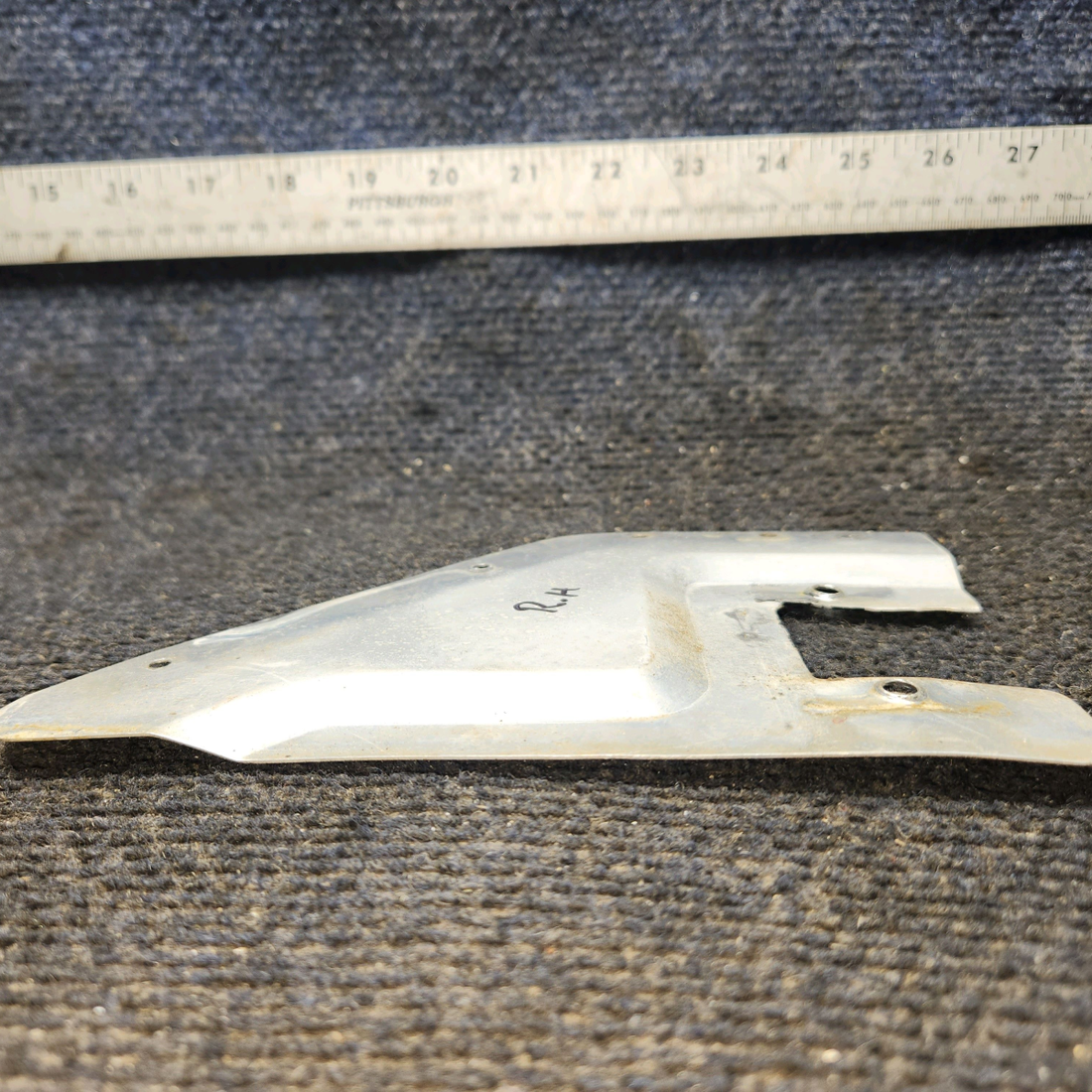 Used aircraft parts for sale, 0413388-4 cessna 150G Handle Plate Assembly – RH