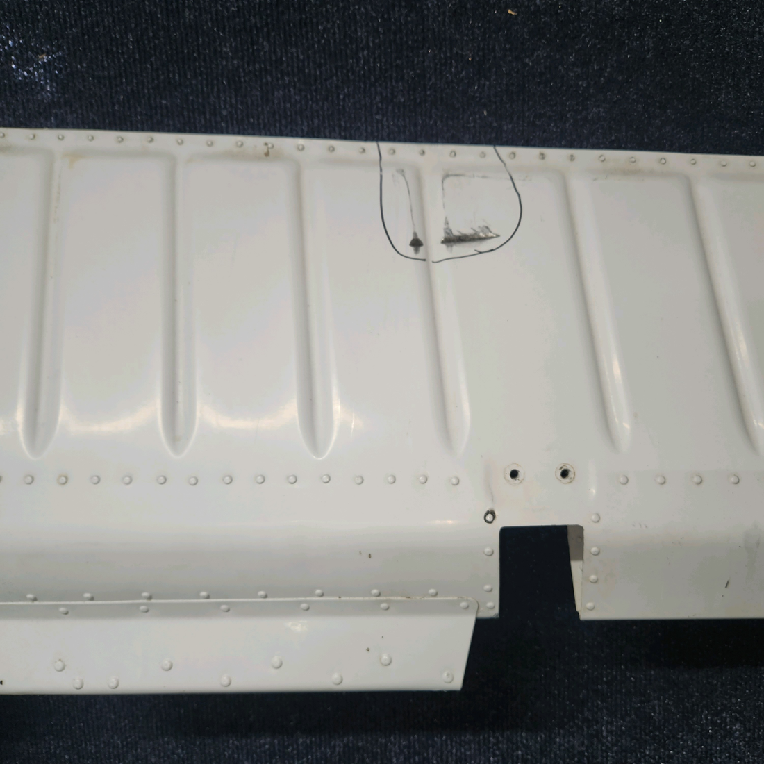 Used aircraft parts for sale, 33-130000-44 BEECHCRAFT 95-55B Aileron Assembly RH