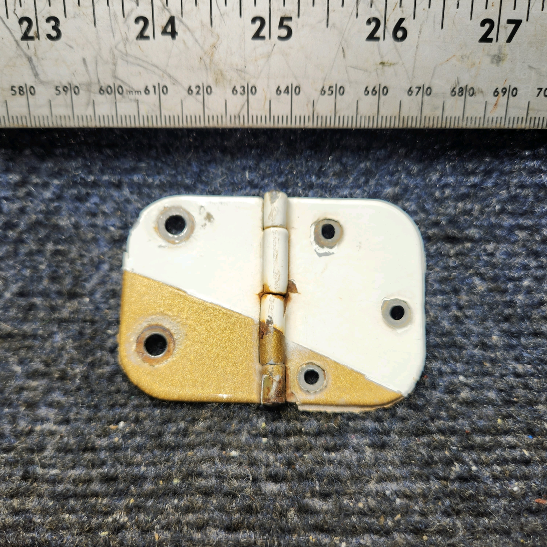 Used aircraft parts for sale, 0511280-4 Cessna 172 Cabin Door Hinge Assembly Lower RH W/ Pin