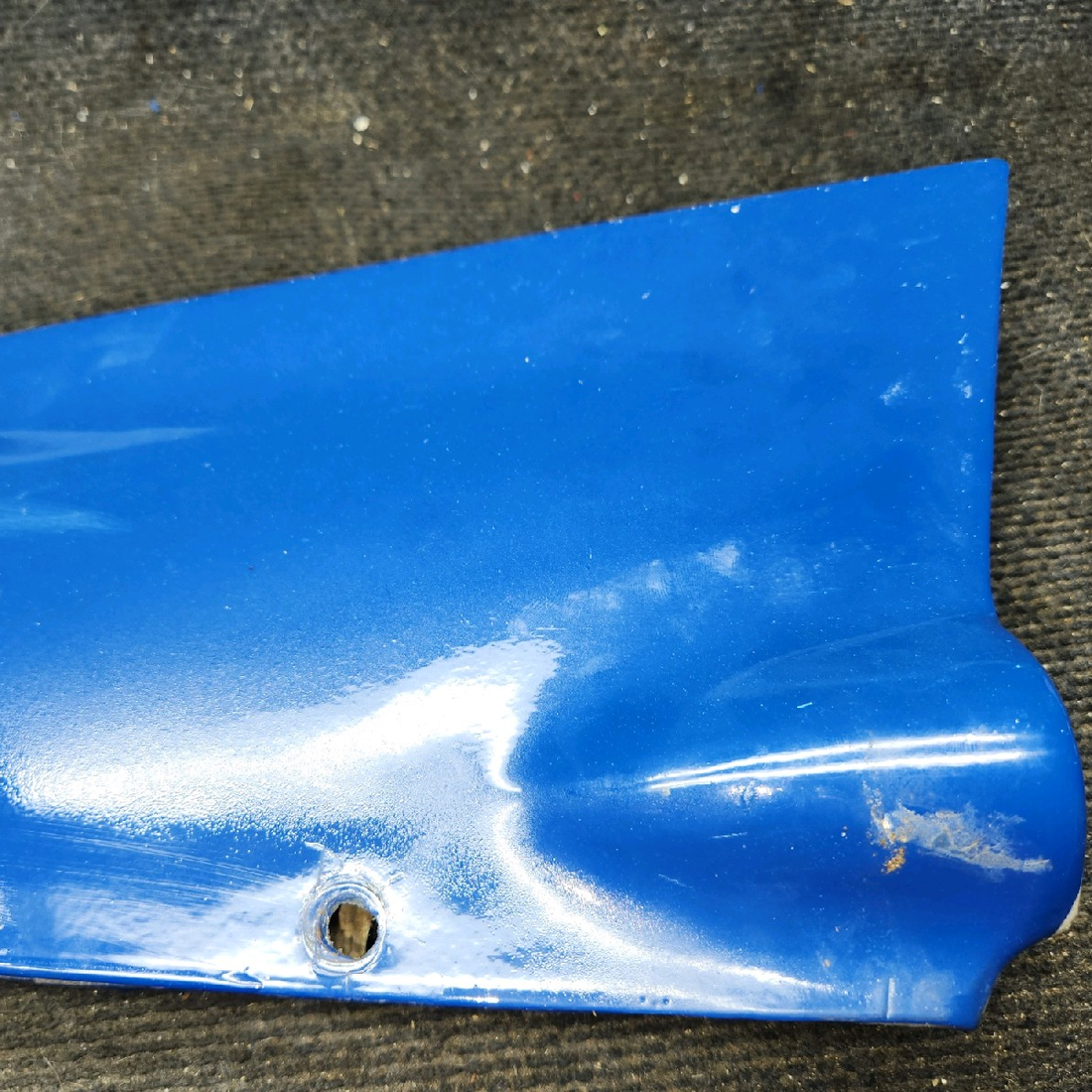 Used aircraft parts for sale, 99868-000 piper PA-28-181 Rudder Tip Fairing With Tail Light Provision