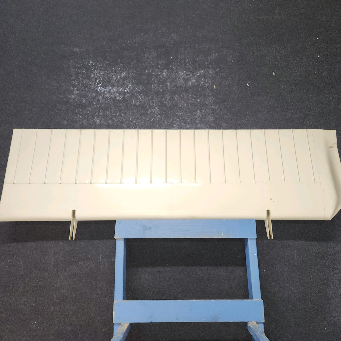 Used aircraft parts for sale, 0426901-15 cessna 150G Flap Assembly – LH